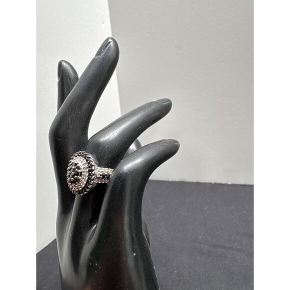 Sterling Silver Black & White Cubic Zirconia Halo Ring In Jewelry Box - Picture 7 of 12